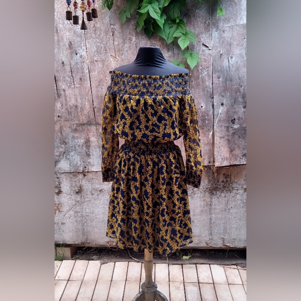 🦋Michael Kors Smocked Metallic Dress